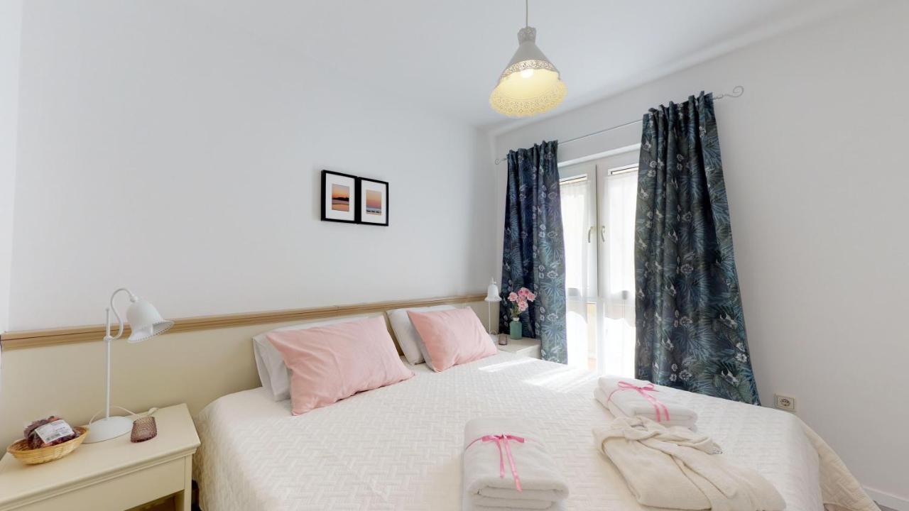 Mirta Deluxe Superior 5 Star Apartment, Your Piece Of Heaven By The Sea & Park, With Sea & Park View Novigrad Istria المظهر الخارجي الصورة
