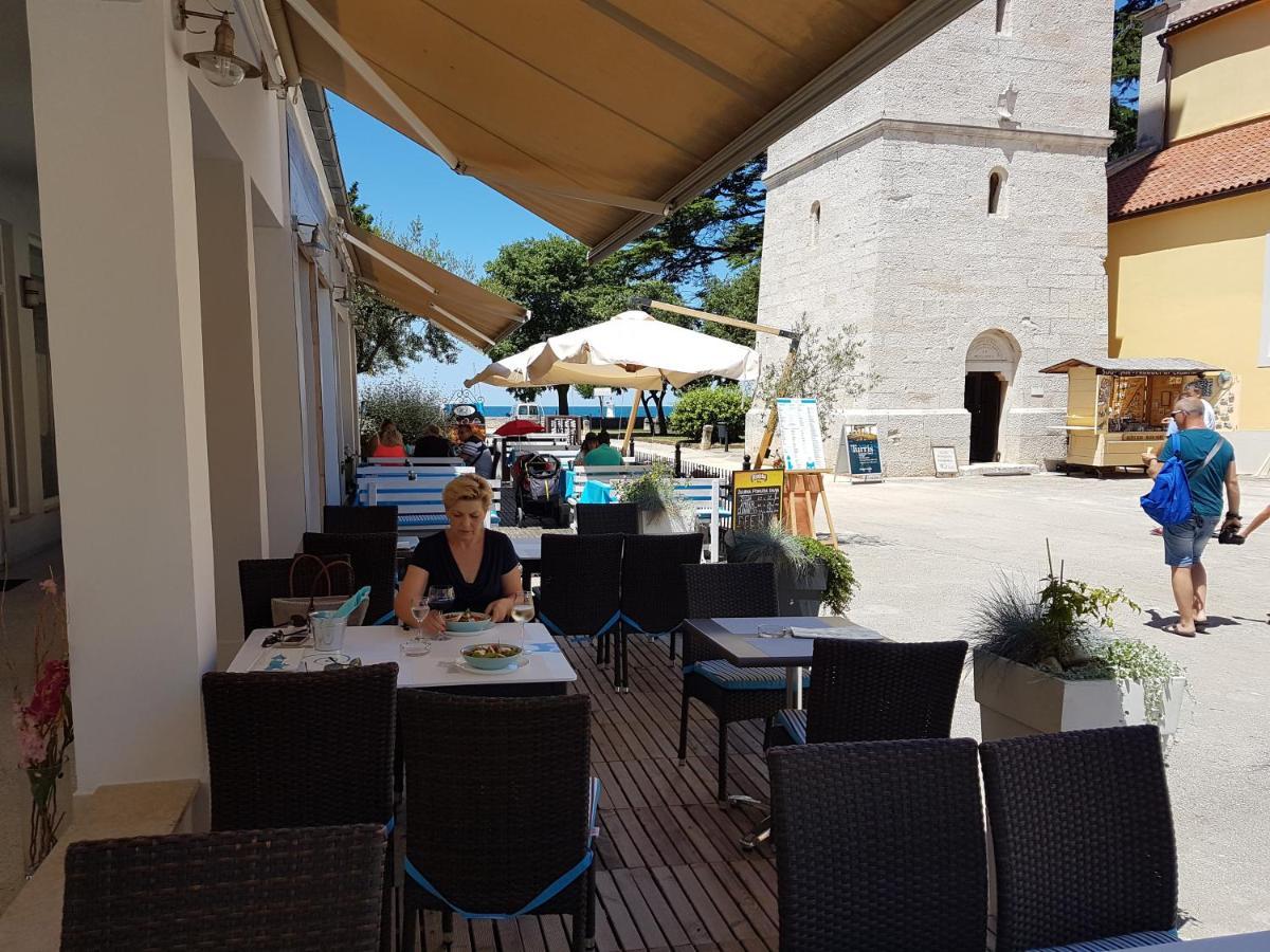 Mirta Deluxe Superior 5 Star Apartment, Your Piece Of Heaven By The Sea & Park, With Sea & Park View Novigrad Istria المظهر الخارجي الصورة