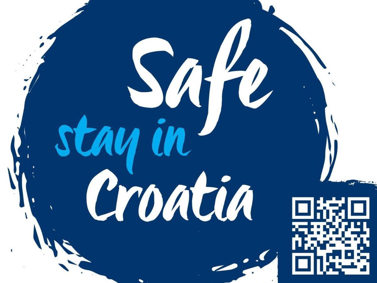 Mirta Deluxe Superior 5 Star Apartment, Your Piece Of Heaven By The Sea & Park, With Sea & Park View Novigrad Istria المظهر الخارجي الصورة