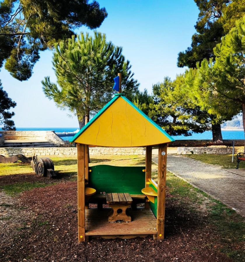 Mirta Deluxe Superior 5 Star Apartment, Your Piece Of Heaven By The Sea & Park, With Sea & Park View Novigrad Istria المظهر الخارجي الصورة