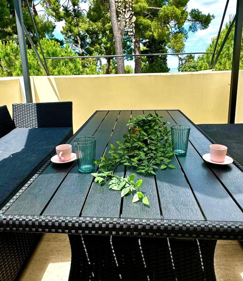 Mirta Deluxe Superior 5 Star Apartment, Your Piece Of Heaven By The Sea & Park, With Sea & Park View Novigrad Istria المظهر الخارجي الصورة